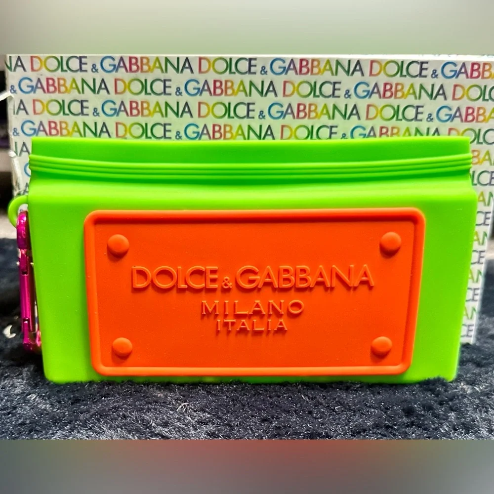 🔥 NWT- KIDS AUTHENTIC DOLCE & GABBANA SUNGLASSES 😎 THESE ARE 🔥❗️